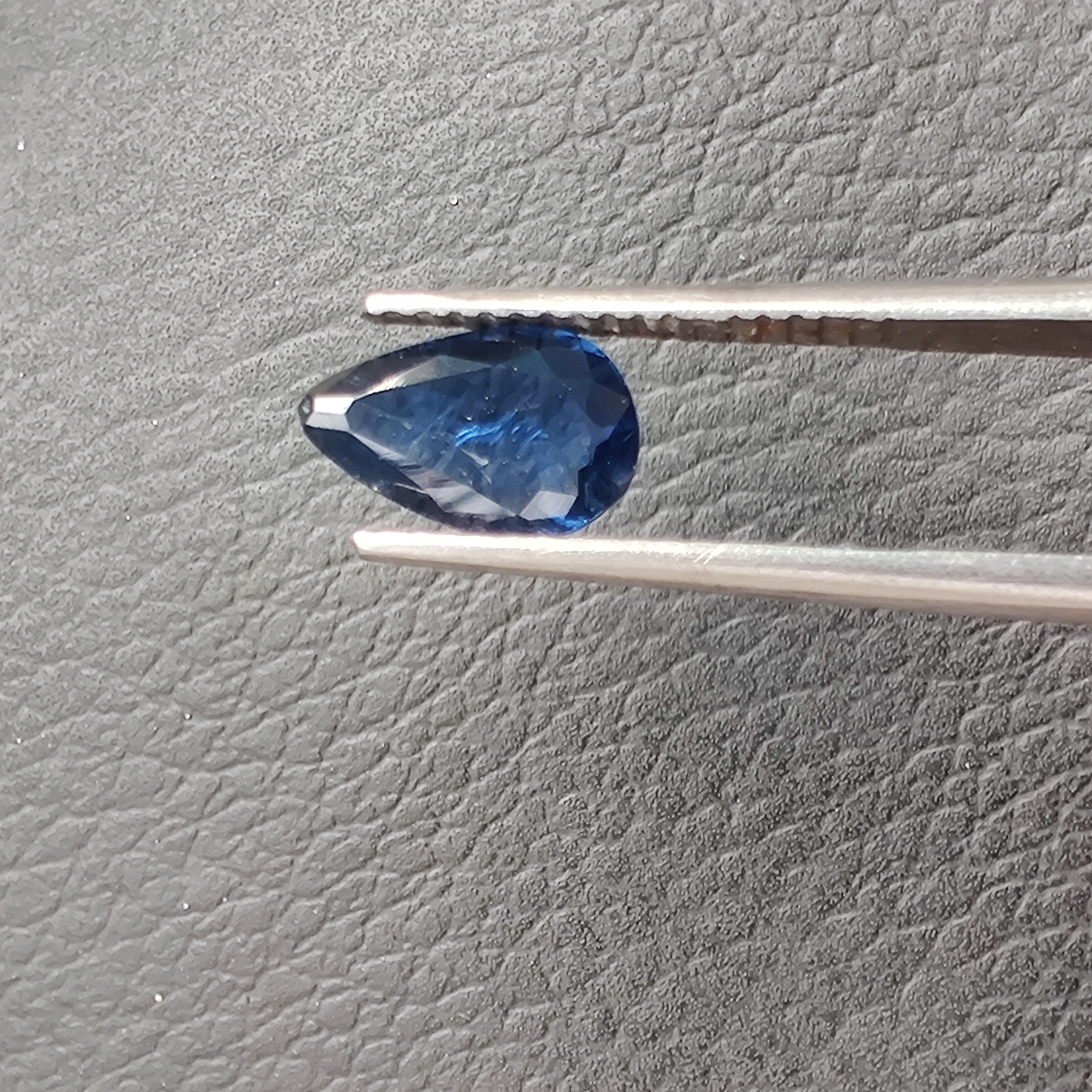 Natural Kashmir Blue Sapphire view 4